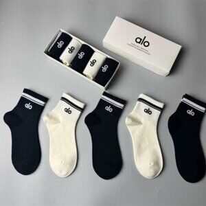 Alo Yoga Socks 5 Pack